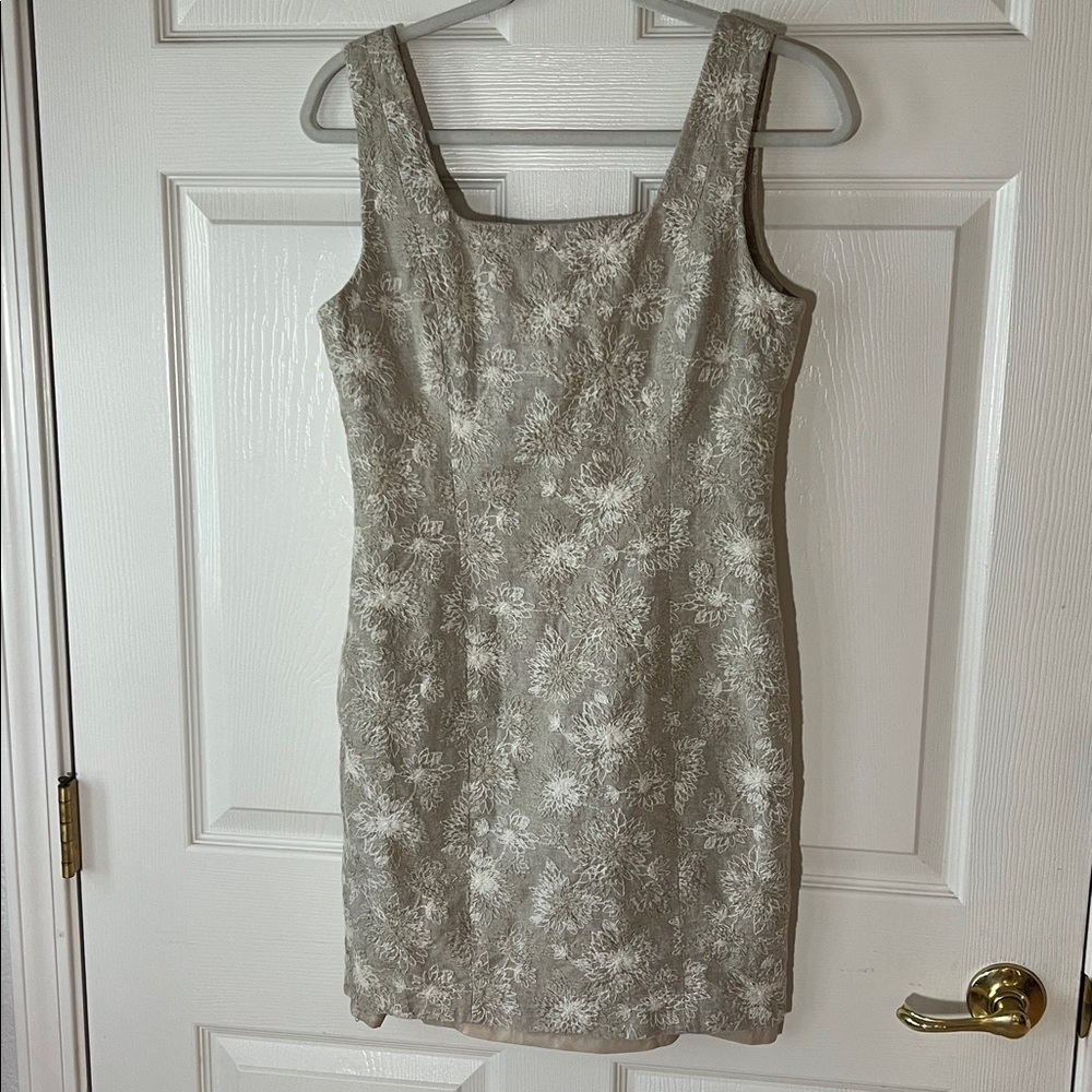 Vintage 90s Limited Embroidered‎ Floral Sleeveless Sheath Dress Beige, Sz 8